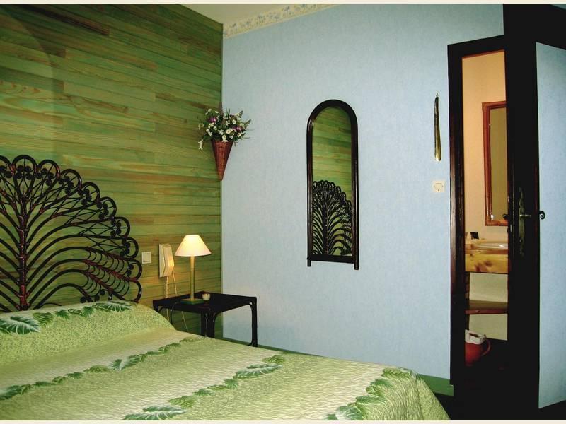 Hotel De La Barbacane Tiffauges Екстериор снимка